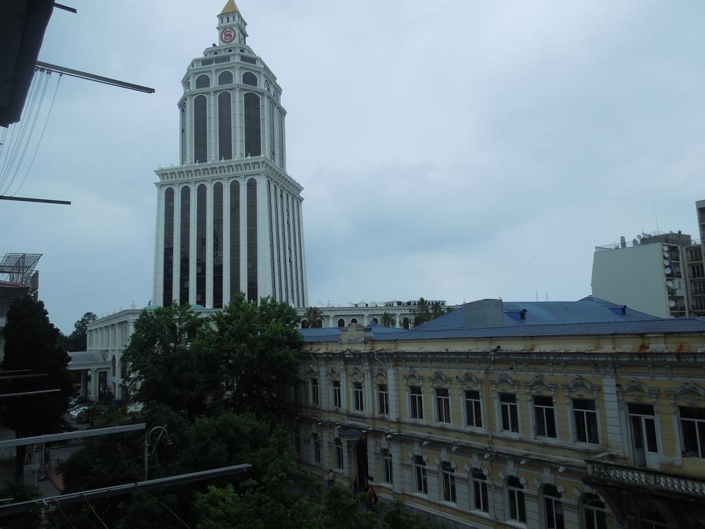 Nellie'S Apartment Batumi Ngoại thất bức ảnh