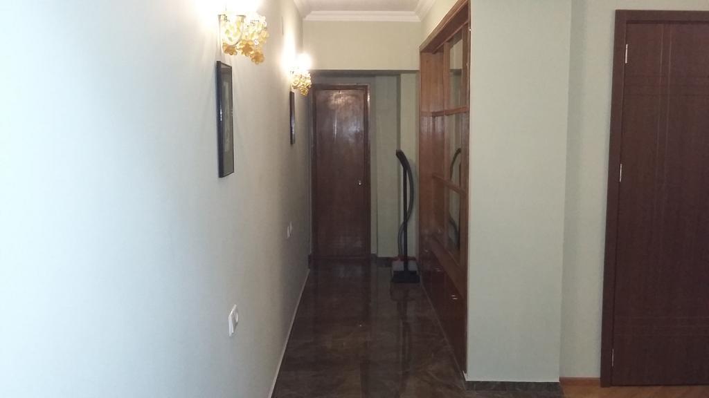 Nellie'S Apartment Batumi Ngoại thất bức ảnh