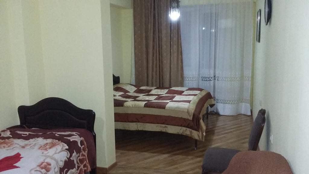 Nellie'S Apartment Batumi Ngoại thất bức ảnh