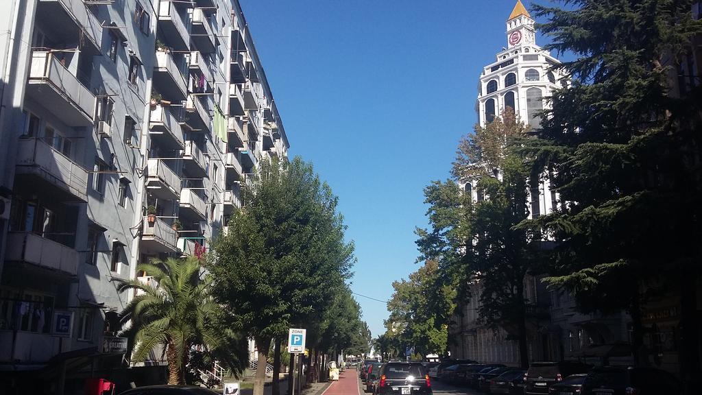Nellie'S Apartment Batumi Ngoại thất bức ảnh